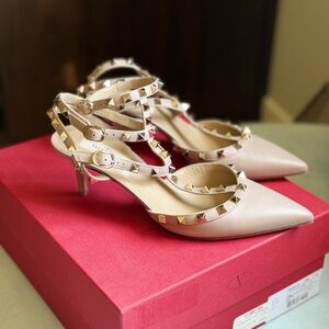Valentino Women's Rockstud Heels - Blush Pink